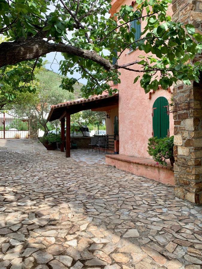 Villa Le Ginestre La Caletta Exterior foto